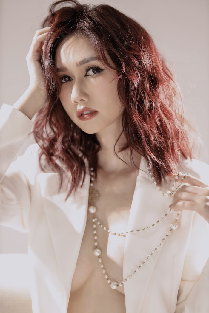 Sau khi chia tay, Hương Giang có cái nhìn sâu sắc hơn về cuộc sống.