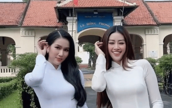 Bắt trend 'thả thính', nhan sắc tinh khôi của Hoa hậu Khánh Vân và Á hậu Phương Anh gây xao xuyến! Ảnh 2