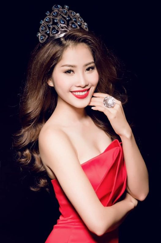 Hình ảnh Nam Em đội vương miện Hoa Khôi Đồng Bằng Sông Cửu Long 2015