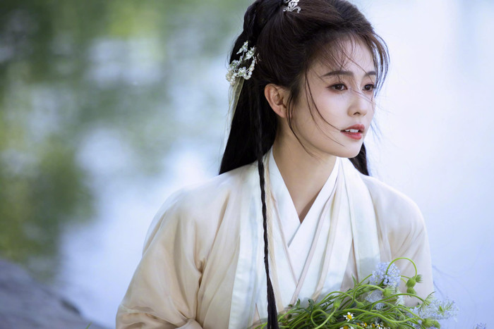 Chuyện thật như đùa: Bạch Lộc bị đánh giá thấp ngoại hình nhưng lại là hình mẫu cổ trang tiêu chuẩn Ảnh 3