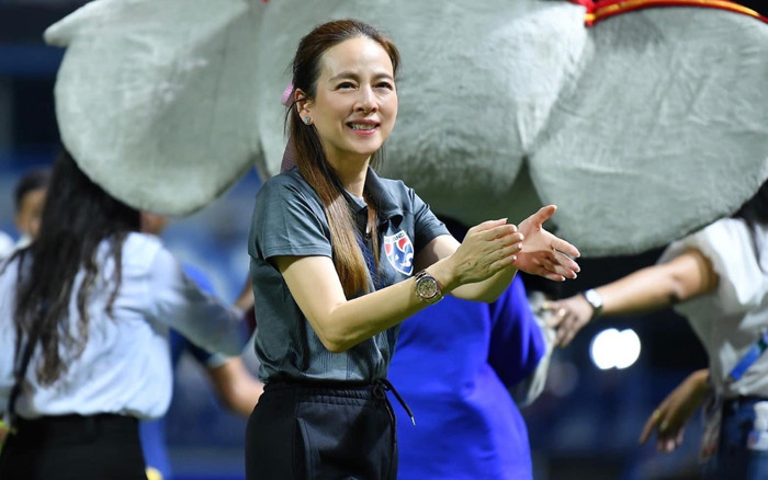 HLV Polking sẽ 'cầu cứu' Madam Pang để đấu ông Park? Ảnh 2