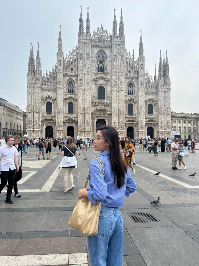 Đỗ Vinh Quang và Đỗ Mỹ Linh tiếp tục lộ chi tiết đang cùng nhau xuất hiện ở Ý. 