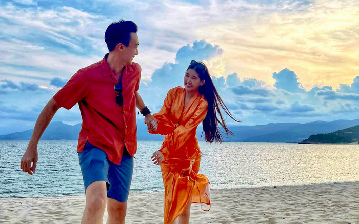 Bạn trai Hoa hậu Lê Âu Ngân Anh chia sẻ loạt ảnh hạnh phúc trước ngày đám cưới Ảnh 2