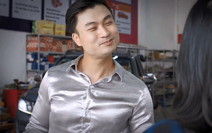 Gara Hạnh Phúc: Bố của Trung trâu lộ diện, tưởng lạ hóa ra người quen Ảnh 2