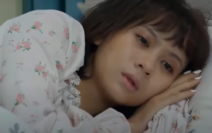 Chồng Cũ, Vợ Cũ, Người Yêu Cũ lộ 'sạn phim' to tướng khiến khán giả ngán ngẩm Ảnh 2