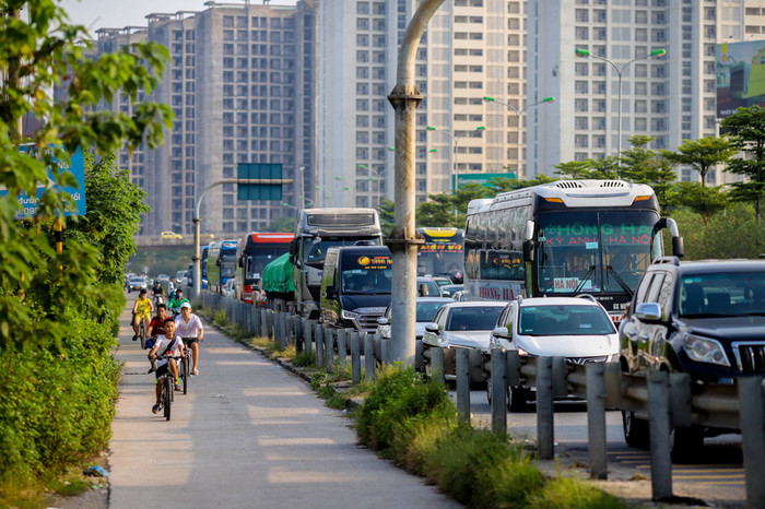 'Né' tắc đường ngày cuối kỳ nghỉ lễ 2/9, người dân ùn ùn trở lại Hà Nội sớm Ảnh 5