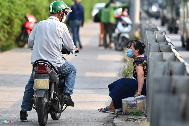 'Né' tắc đường ngày cuối kỳ nghỉ lễ 2/9, người dân ùn ùn trở lại Hà Nội sớm Ảnh 7