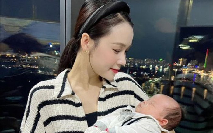 Một hotgirl đời đầu 9x bất ngờ công khai hình ảnh 'con trai' Ảnh 2