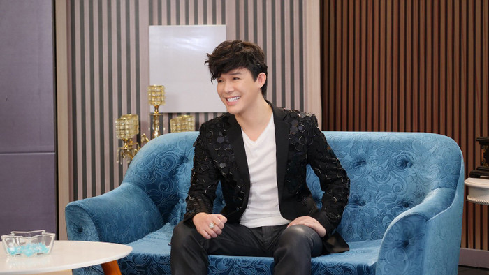 Nathan Lee bất ngờ có động thái lạ giữa lúc Thủy Tiên đăng đàn đính chính chuyện bản quyền ca khúc Giấc Mơ Tuyết Trắng.