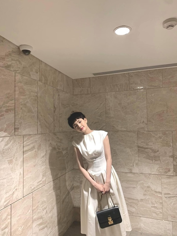 Tháng 3/2022, Hiền Hồ vướng phải scandal lớn nhất sự nghiệp