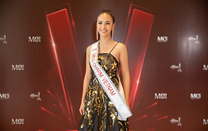 Quỳnh Nga - đại diện Việt Nam tại Miss Charm.
