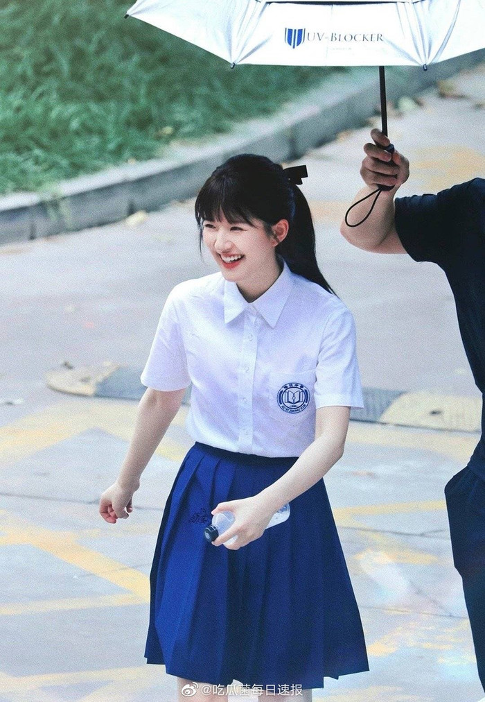 Netizen đã bắt đầu đón nhận dàn diễn viên Vụng Trộm Không Thể Giấu, không còn khắt khe như trước. 