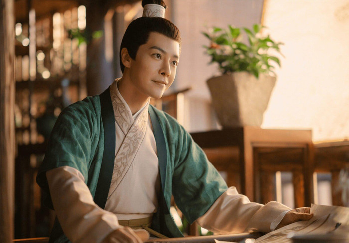 Ngoài cặp đôi chính Trần Hiểu - Lưu Diệc Phi, 'tra nam' Âu Dương Húc - Từ Hải Kiều cũng góp mặt ở hạng 16, trên cơ cả Bạch Lộc (Cảnh Sát Vinh Dự), Ngu Thư Hân (Thương Lan Quyết)...