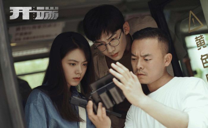 Khởi Đầu xứng đáng là hắc mã của năm 2022 khi thường xuyên lọt top những bảng xếp hạng về phim uy tín. 