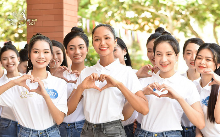 Bị phạt 55 triệu đồng, ban tổ chức Miss Peace Vietnam lên tiếng: 'Không biết có quy định này' Ảnh 2