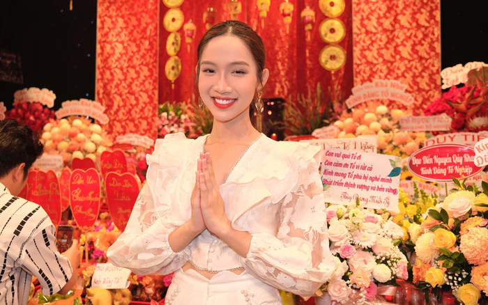 Đỗ Nhật Hà, Gin Tuấn Kiệt cùng dàn sao Việt chia sẻ chuyện ngày giỗ Tổ Ảnh 2