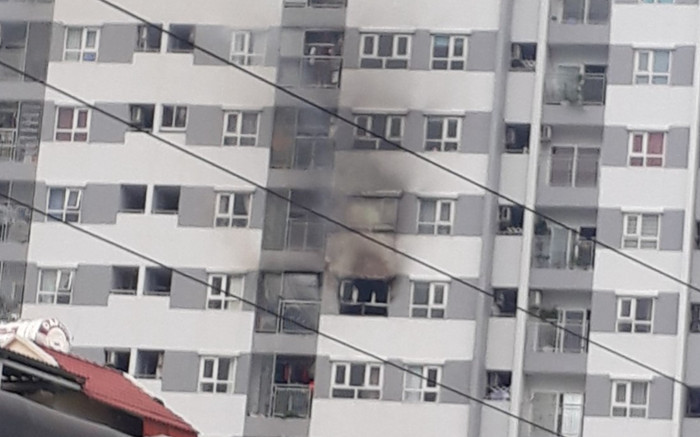 Cháy lớn tại căn hộ ở chung cư 20 tầng tại TP.HCM Ảnh 2