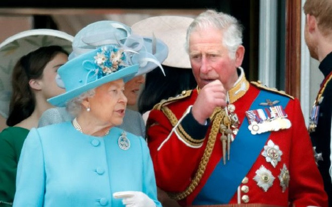 Thái tử Charles sẽ là người thay thế vị trí của Nữ hoàng Elizabeth II Ảnh 2