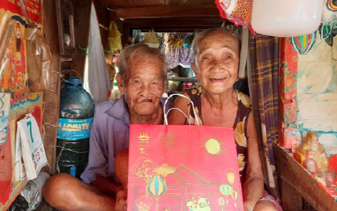 Phía sau chuyện ông lão miền Tây U.100 thèm miếng bánh trung thu cả trong mơ, bà thì bảo tiền đâu Ảnh 2