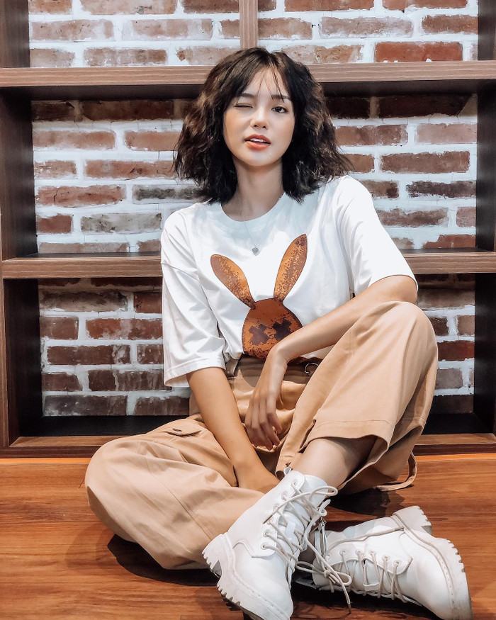 Yeye Nhật Hạ có nhiều kỷ niệm đẹp với đoàn phim Gia Đình Phép Thuật.