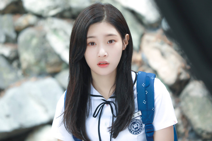 Jung Chae Yeon nhận tin dữ trước thềm comeback khi đang ghi hình cho bộ phim The Golden Spoon.