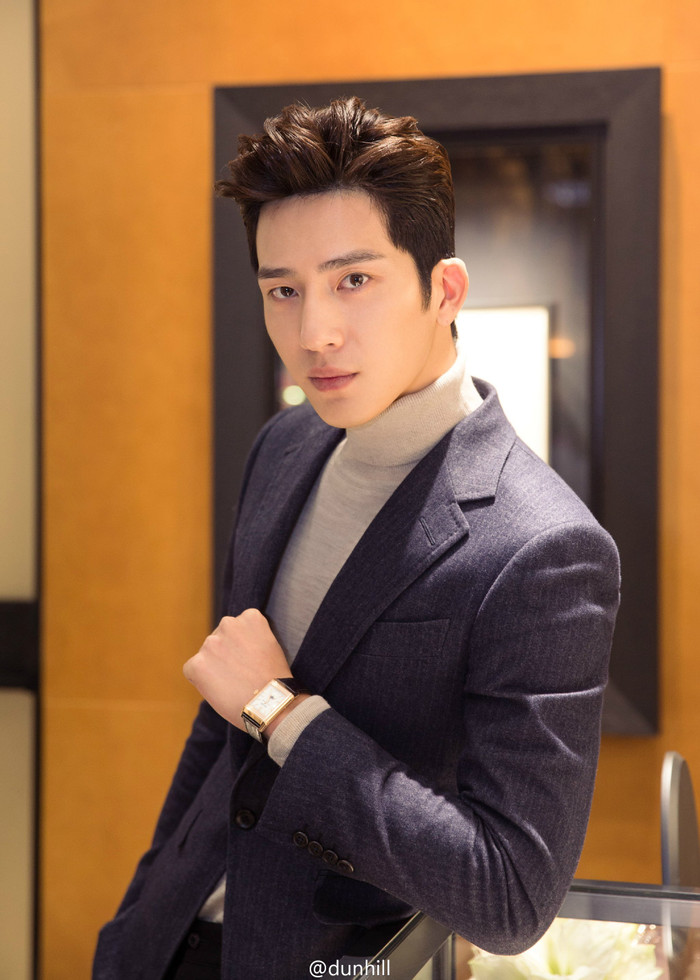 Tỉnh Bách Nhiên có khả năng trở thành nam chính trong Thần Ẩn. 