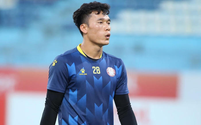 Mua Công Phượng, Xuân Trường và Văn Thanh, CLB TPHCM sẽ chia tay thủ môn Bùi Tiến Dũng? Ảnh 2