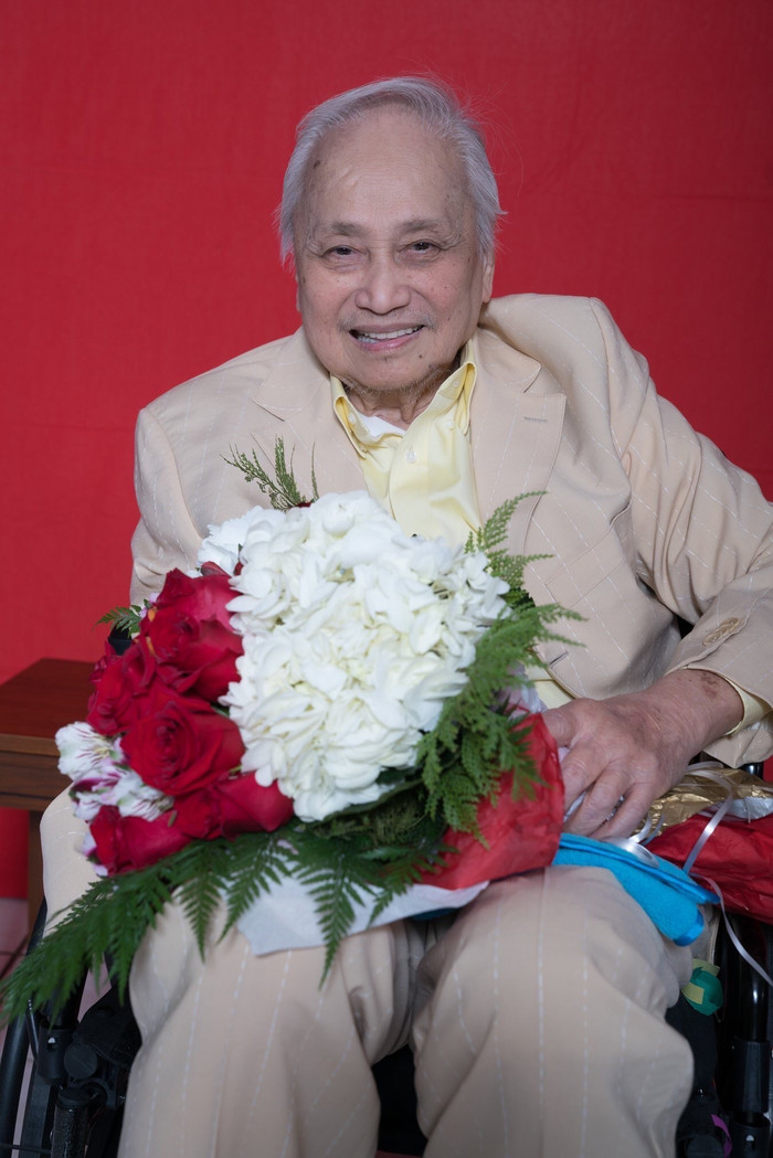 Tro cốt của cố nhạc sĩ sẽ được gia đình mang về Việt Nam vào tháng 11 tới.