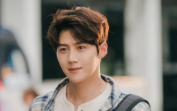 Sau scandal tình ái, Kim Seon Ho có hành động khiến fan tự hào Ảnh 2