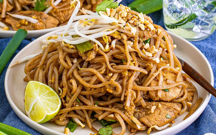 Pad Thái - món ăn không thể bỏ lỡ của xứ chùa vàng Ảnh 2