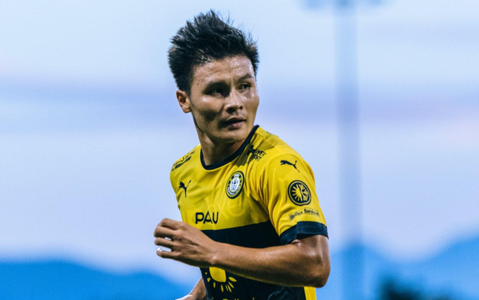 Sau trận thắng đầu tiên cùng Pau FC, Quang Hải về Việt Nam Ảnh 2