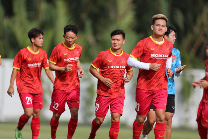 HLV Park Hang Seo muốn Quang Hải dự AFF Cup 2022 nhưng cần Pau FC đồng ý.