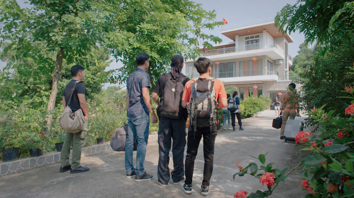 Phú ông Gara Hạnh Phúc gọi tên Duy Hưng: Ở biệt thự 'to đùng', Quỳnh Kool đã hối hận chưa? Ảnh 2