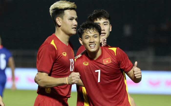 Sao trẻ HAGL, Văn Quyết và Văn Khang giúp Việt Nam thắng tưng bừng Singapore Ảnh 2