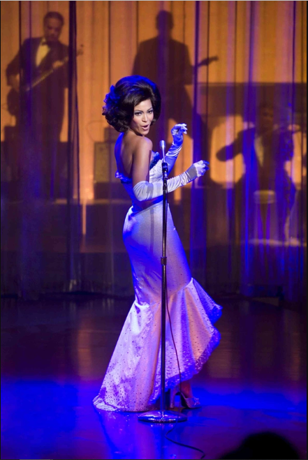 Deena Jones (Beyoncé thủ vai) trong Dreamgirls.
