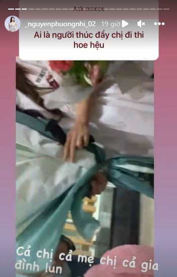 Người đẹp không giấu khỏi cảm xúc bồi hồi, xúc động khi nhắc về gia đình