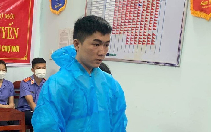 Đột nhập nhà bà ngoại, trộm tiền mua Iphone tặng bạn gái Ảnh 2