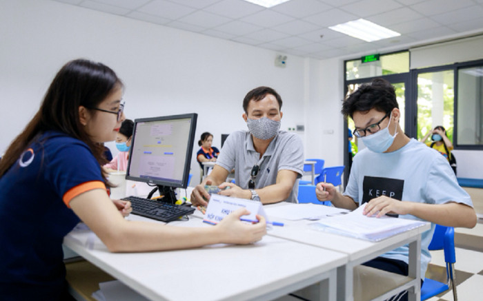 Những trường đại học đầu tiên dừng tăng học phí năm học 2022-2023 Ảnh 2