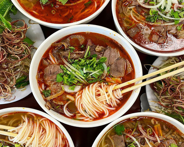 Bún bò Huế - Hương vị không thể nào quên khi đặt chân đến vùng đất cố đô Ảnh 1