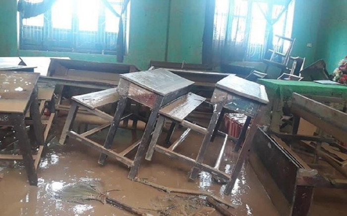 Nhiều địa phương cho học sinh nghỉ học để ứng phó với bão số 4 (bão Noru) Ảnh 2