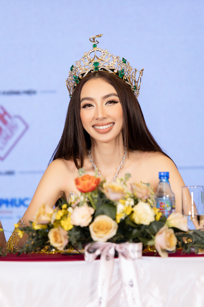 Lý do vì sao fan lại ráo riết muốn 'chỉnh sửa' vương miện Miss Grand Vietnam 2022 Ảnh 5