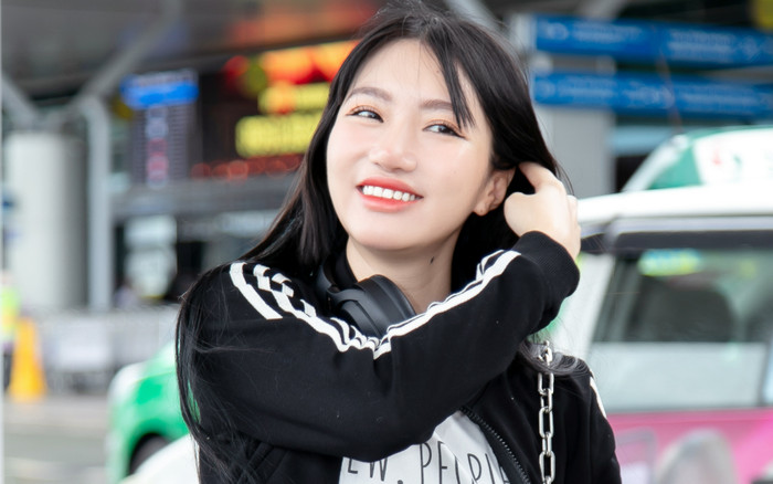 Orange đứng chung sân khấu với 'nữ hoàng nhạc phim' Baek Ji Young Ảnh 2