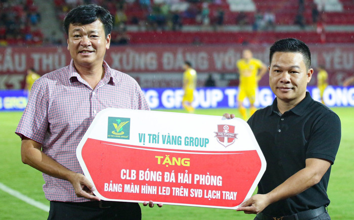 Sân Lạch Tray của Hải Phòng được tặng dàn LED 7 tỷ đồng: Vì yêu bóng đá cuồng nhiệt mà tặng Ảnh 2
