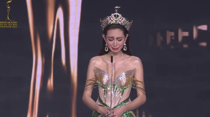 Thùy Tiên xúc động sau gần 1 năm đương nhiệm: 'Là Top 5 nhưng có đến 2 sân khấu final walk' Ảnh 3