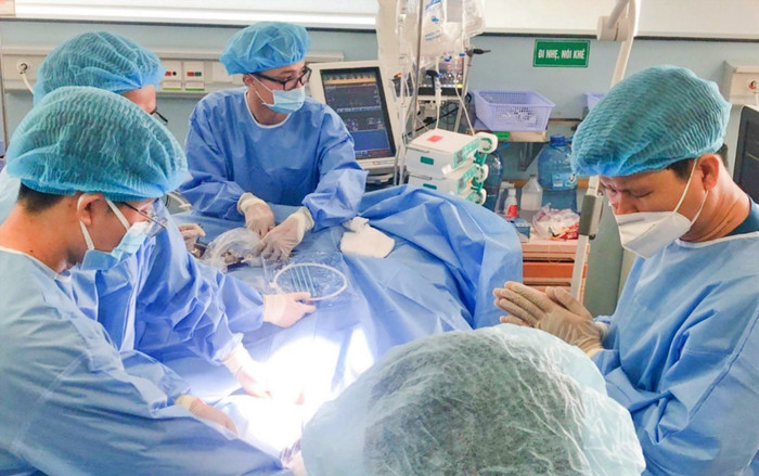Nam sinh viên dập phổi, đa chấn thương vì tai nạn giao thông được can thiệp ECMO cứu sống Ảnh 2
