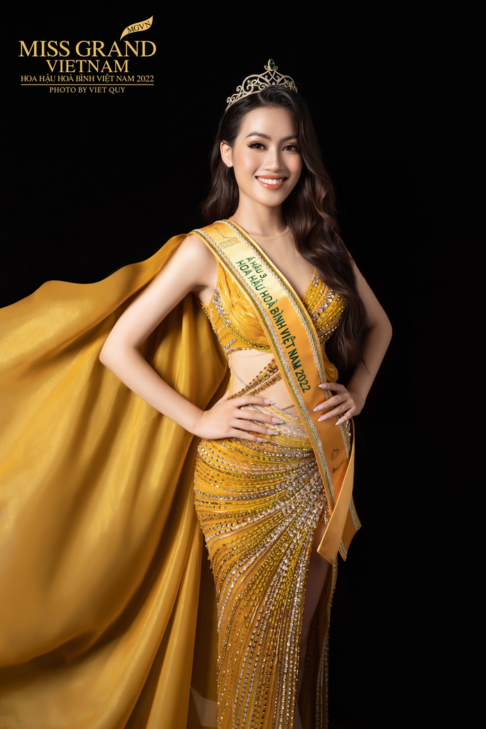 Top 5 Miss Grand VN 'chia rẽ' ngay trên sân khấu, Á hậu 3 bị 'ghẻ lạnh'? Ảnh 3