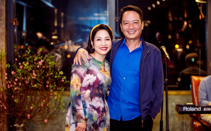 Diva Mỹ Linh: 'Chung sống 25 năm vẫn phải rúc anh xã ngủ mới tròn giấc' Ảnh 2