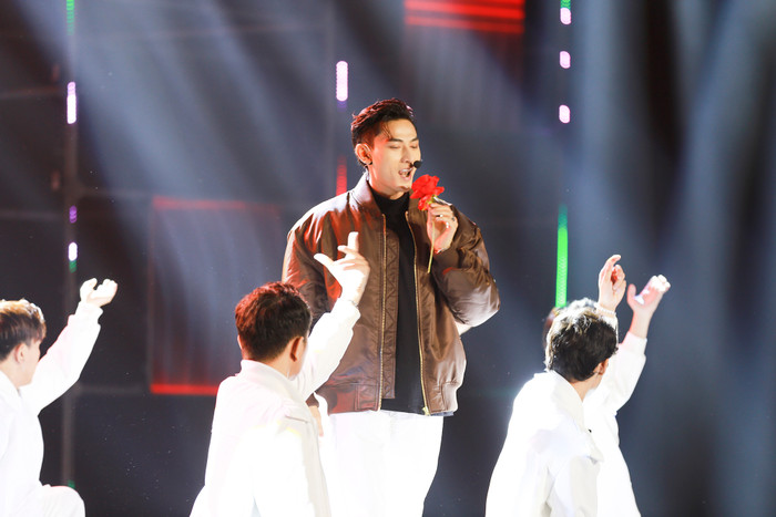 Isaac tại sân khấu Trò Chơi Trời Cho.