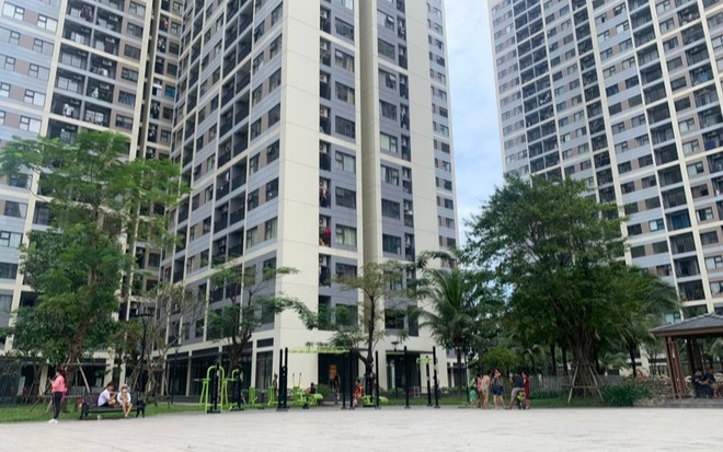 Mẹ và con trai 3 tháng tuổi rơi từ tầng 12 chung cư cao cấp xuống đất tử vong Ảnh 2