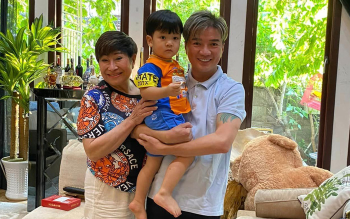 Vợ cũ khoe loạt ảnh hiếm hoi của con trai Đàm Vĩnh Hưng, bồi hồi nhớ về lần đầu tiên gặp nhóc tỳ Ảnh 2